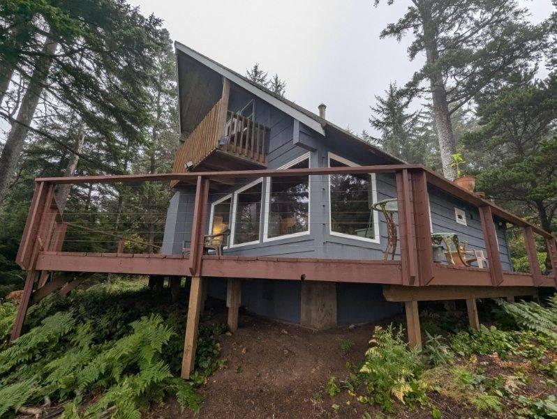 Вилла The Cedar House Otter Rock Экстерьер фото